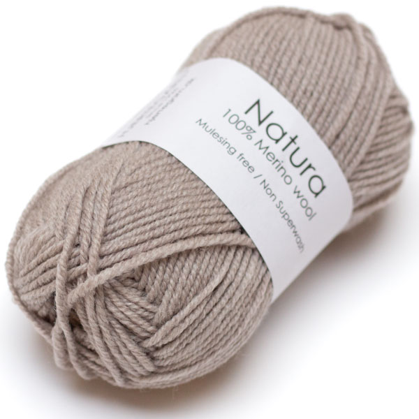 Natura Merino wool 50g 4910 Hjertegarn