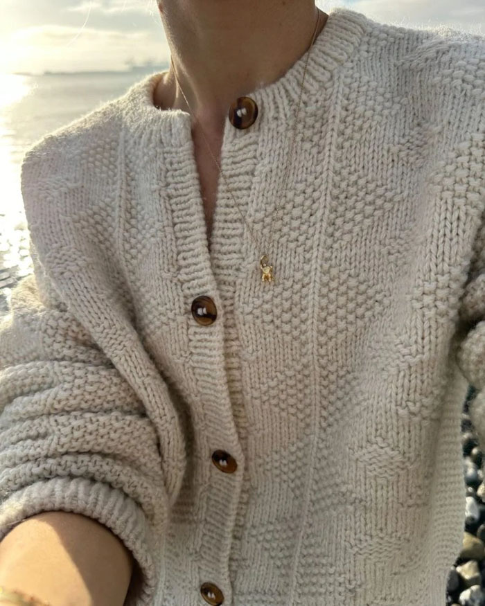 Esther Cardigan ohje PetiteKnit