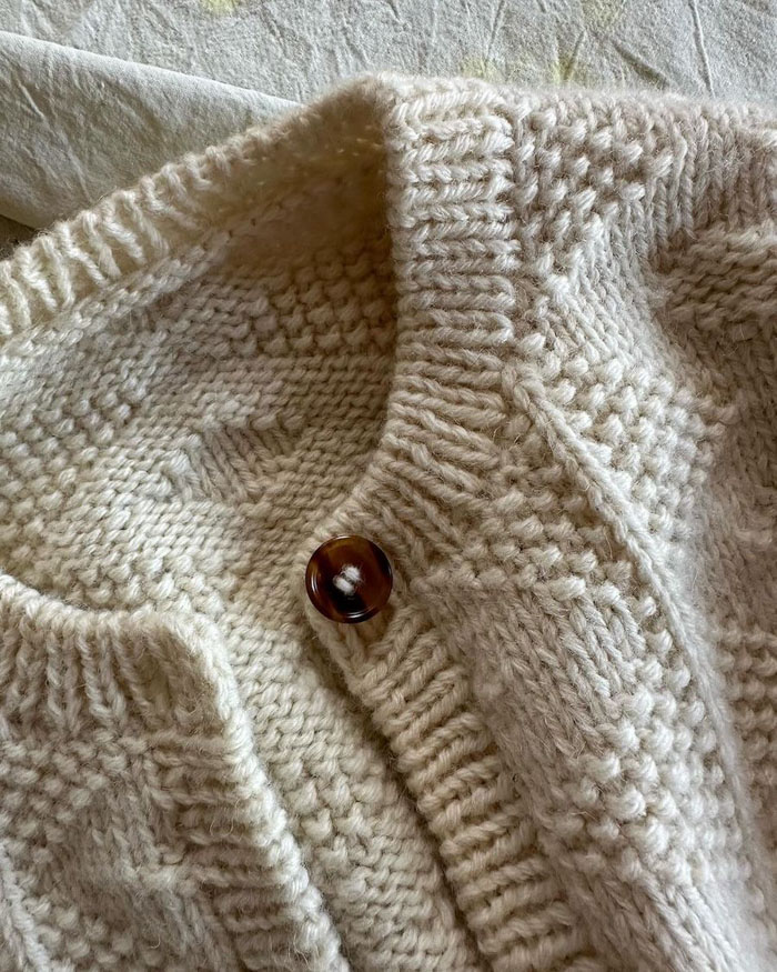 Esther Cardigan ohje PetiteKnit