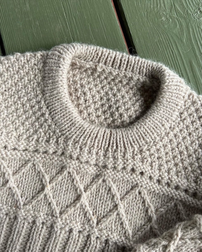 Ingrid Sweater Junior ohje PetiteKnit