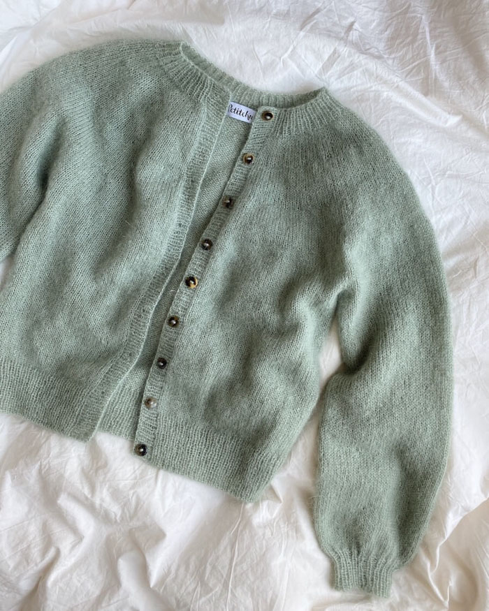 Novice Cardigan ohje PetiteKnit