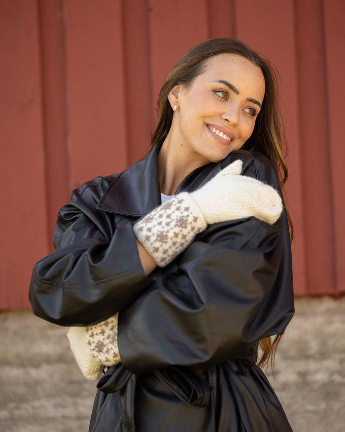 Kirjoneulelapaset Loen | Idun