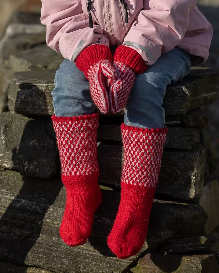 Vauvan siksak-myssy | Baby Wool / Ciao Trunte