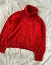 scarlet-sweater-02.webp
