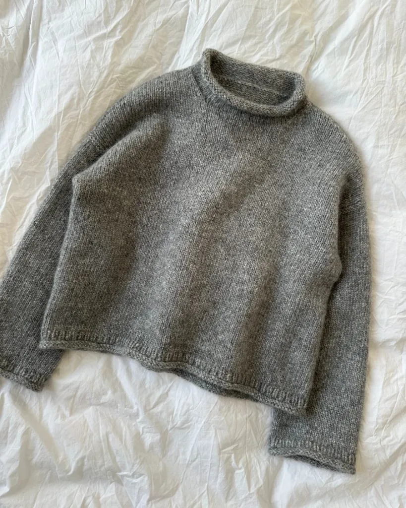 Cloud-sweater-09.webp