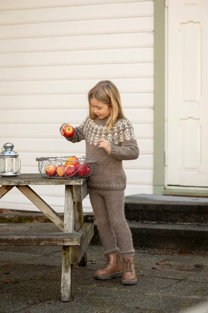 2602-5-Lasten-Trollbu-villahousut-03_1080.webp