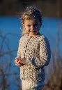 2603-4-Lasten-Myrtel-pitsineuletakki-02_1050.webp