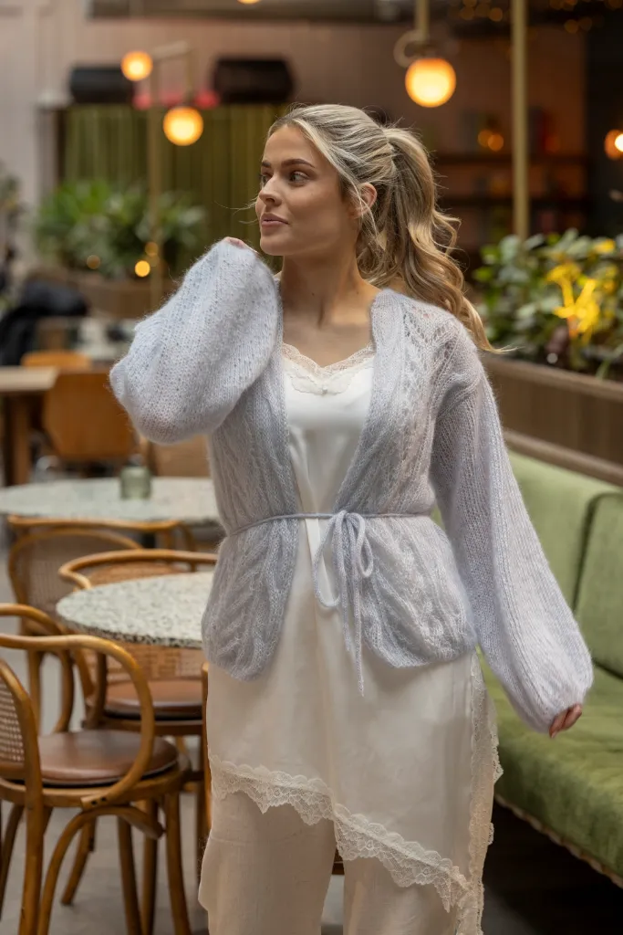 SC-09-1D-Hyss-neuletakki-jaansininen-08_1080.webp