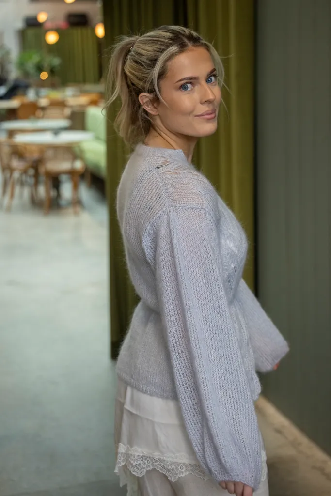 SC-09-1D-Hyss-neuletakki-jaansininen-07_1080.webp
