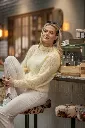 SC-09-2D-Petrolia-raglanpaita-vaaleankeltainen-04_1080.webp
