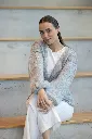 SC08-2a-Veya-neuletakki-vaaleaharmaa-04_1080.webp