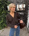 Champagne-cardigan-012.webp
