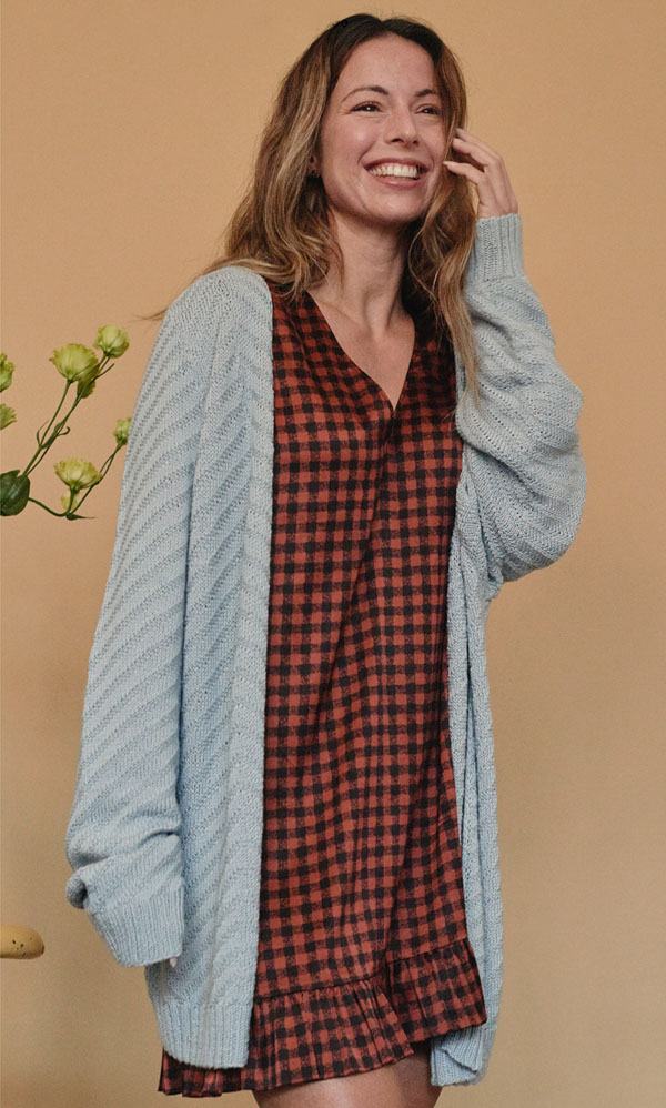 Pintaneuletakki Nora  | Hjertegarn 1881 ohje