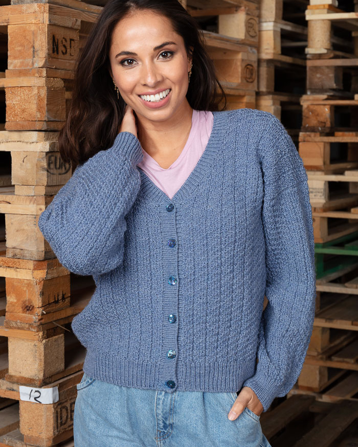 [Y7340312] Pintaneuletakki Hanne  | Hjertegarn 2535 ohje