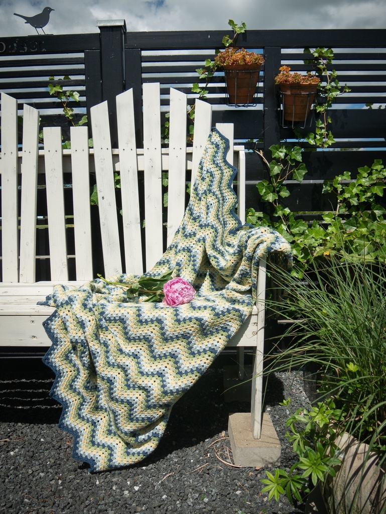 Virkattu siksak-peitto Skagen  | Hjertegarn Tilbehör 96 ohje