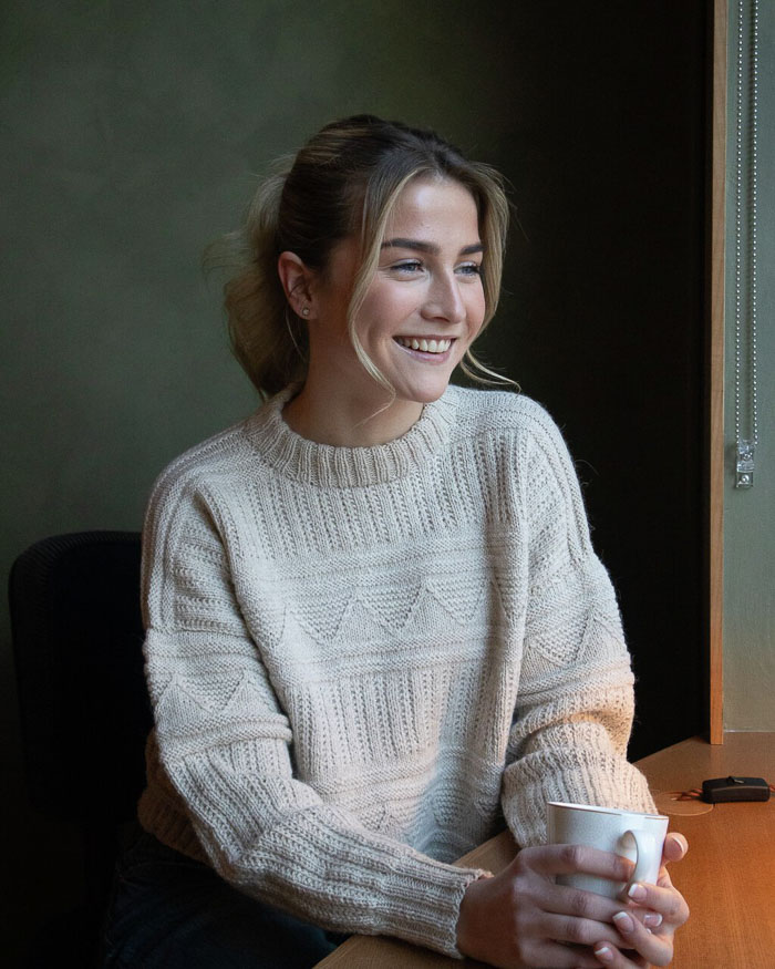 [Y7340368] Pintaneulepusero Dagmar | Du Store Alpakka 125-04 ohje