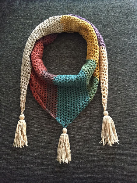 [Y7330026] Virkattu kolmiohuivi  | Cewec 3701 ohje