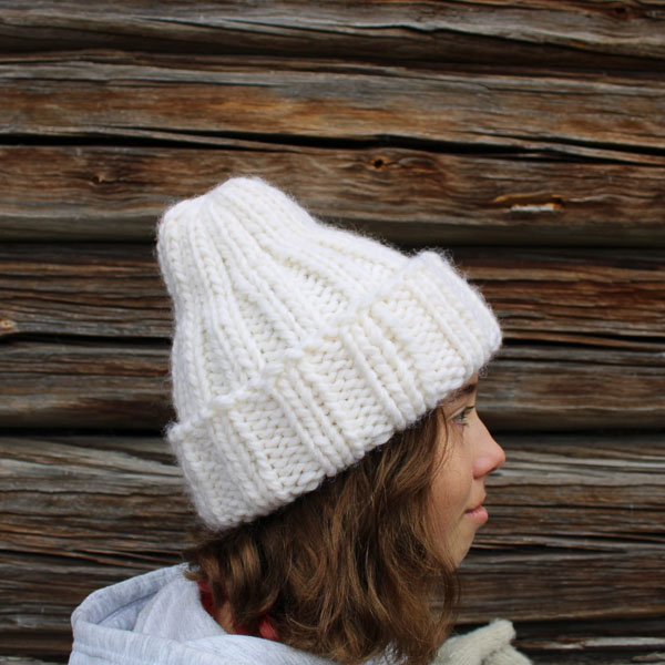 Muhkea joustinneulepipo | Lankamaailma ohje