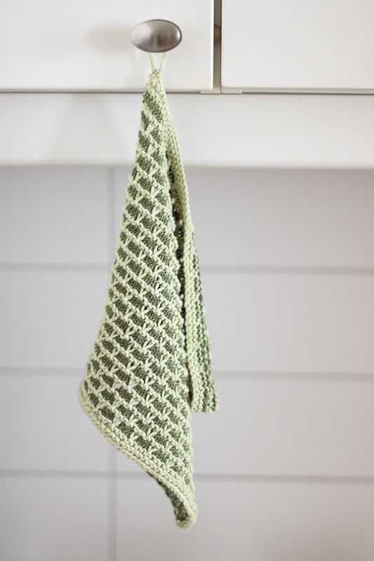 [Y7350019] Kaksivärinen tiskirätti | Lankamaailma ohje