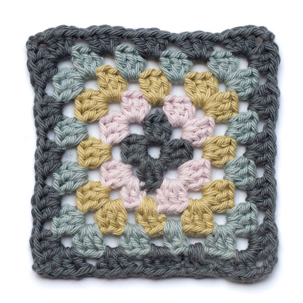 Isoäidinneliö | Lankamaailma ohje