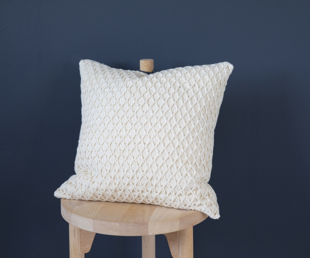 Ristikkoneuletyyny | Viking Garn 2002-21 ohje