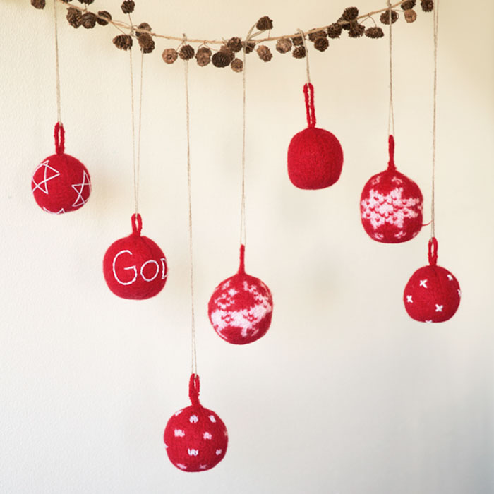 [Y7350066] Huovutetut joulupallot | Viking Garn 1513-33 ohje