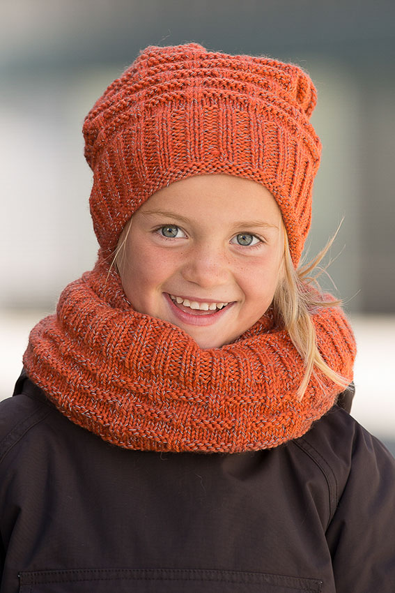 Lapsen heijastava pipo ja tuubihuivi | Viking Garn 1711-18 ohje