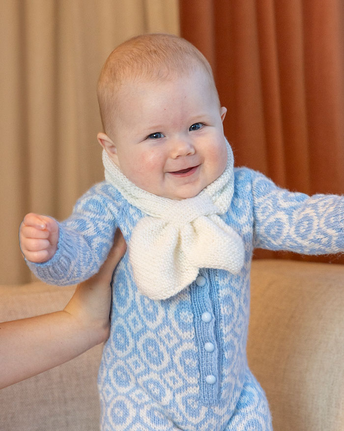 Vauvan Ulli huivi ja lapaset | Viking Garn 2506-10 ohje